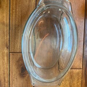 Glass baking dish with cover